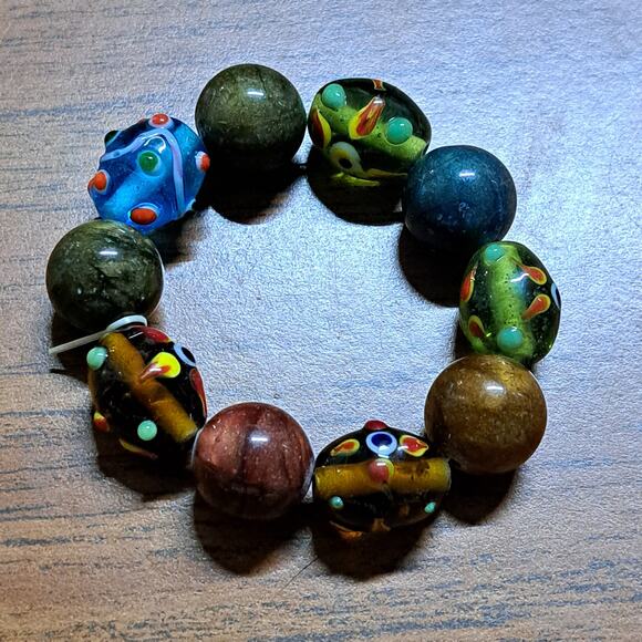 Art glass (10) colorful stretch bracelet smaller wrist Snug fit 3" not stretched - Picture 5 of 6